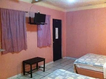 Hotel Gallo Rubio Гвадалахара